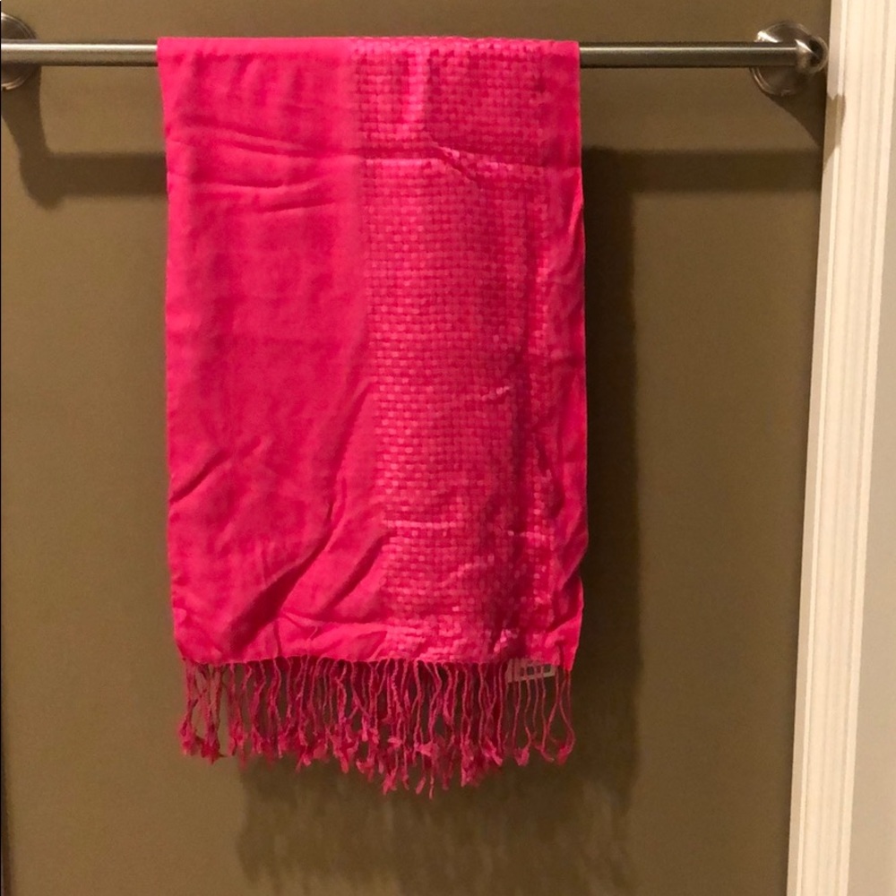 BNWT Wrap Collection XIIX
